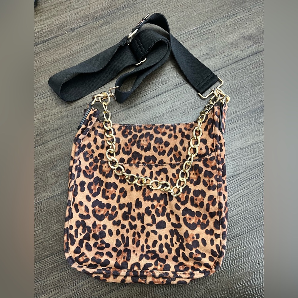 Ahdorned cross body bag, leopard print